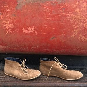 Womans Suede Oxfords